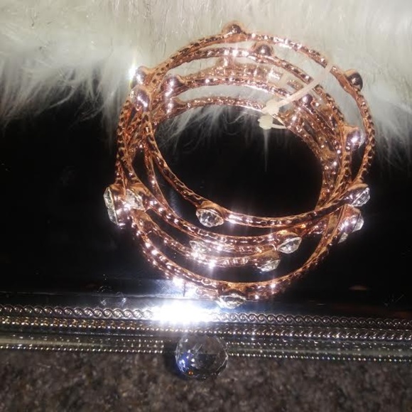CHARMING CHARLIES  NWOT FIRM - Picture 1 of 2